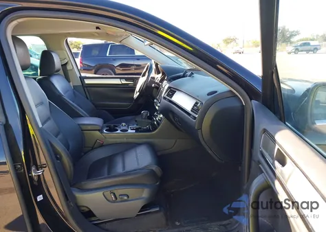 2013 Volkswagen Touareg Vr6 Sport из США, поврежденный, VIN WVGEF9BP6DD010366